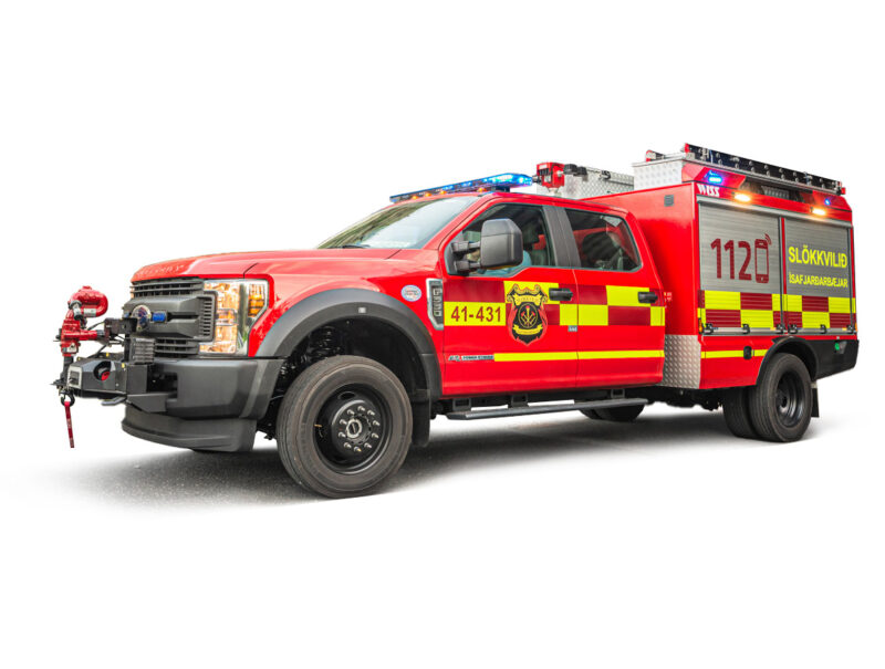 SAMOCHÓD LEKKI 4×4 FORD F550