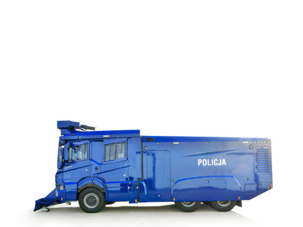 POJAZD SPECJALNY TYPU MIOTACZ WODY 6X6 TAJFUN IV